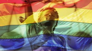 Pastora e veículo de comunicação são condenados por fala lesiva à população LGBTI