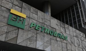 Justiça condena seis por corrupção e lavagem em contratos da Petrobras