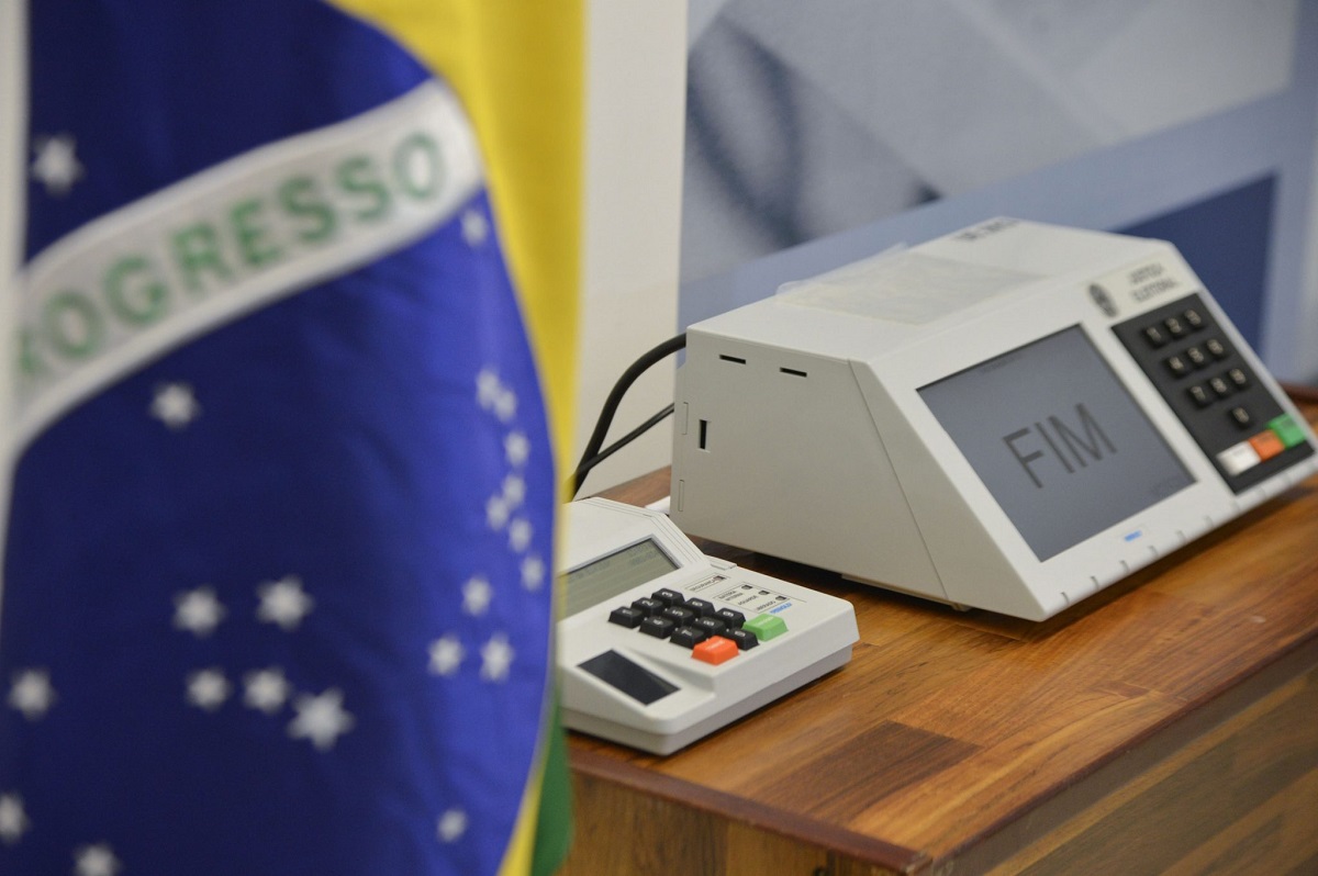 Entenda as ações que podem anular a eleição de 7 deputados