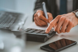 Juiz manda banco reduzir juros 12 vezes acima da média do BC