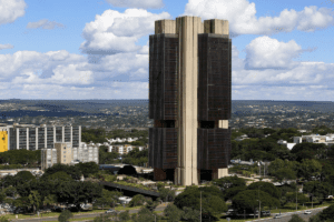 Juiz reduz juros de empréstimo pessoal à média do Banco Central