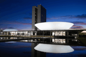 Comissão da Câmara aprova redução da maioridade penal para 16 anos