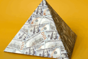 Empresa é condenada por esquema de pirâmide