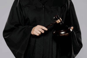 Homem é condenado após amputar o pé para receber seguro de R$ 1,5 milhão