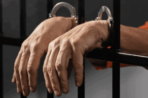 Homem é condenado a 12 anos de prisão por tentar matar conhecido após negativa de empréstimo