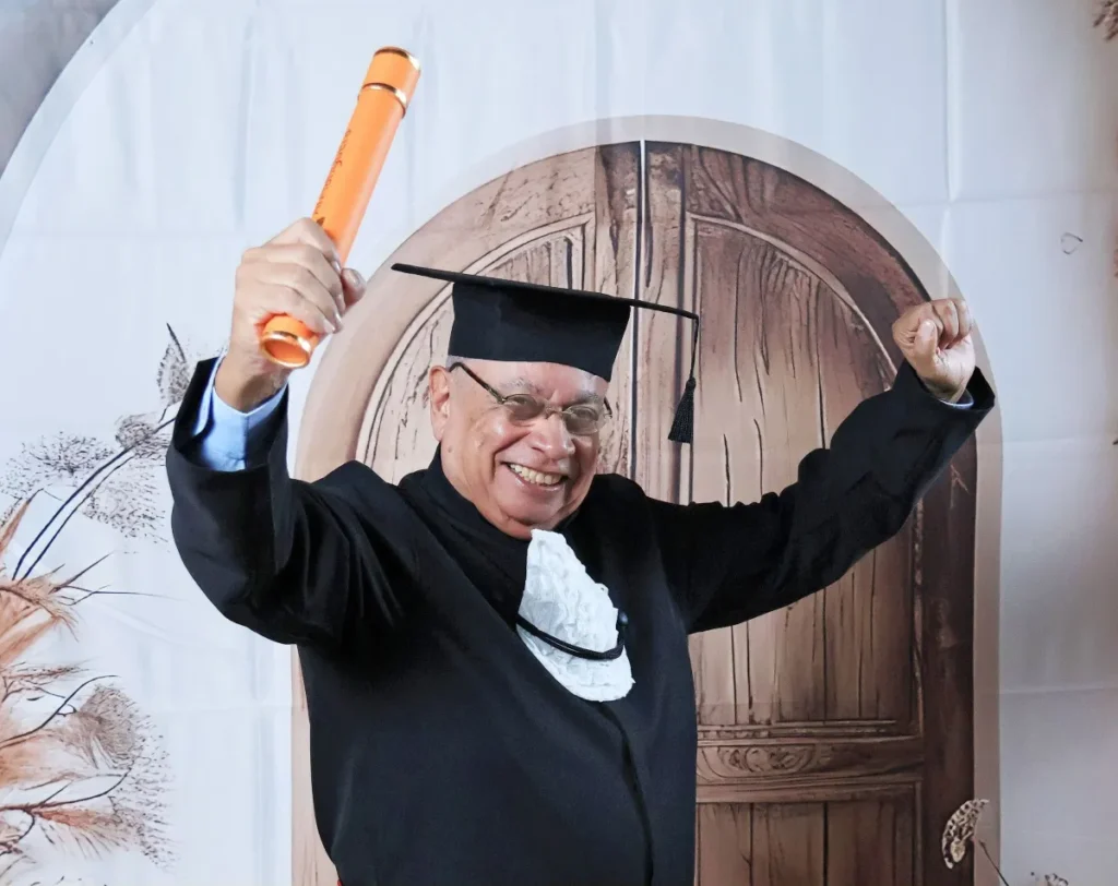 Aos 76 anos, empresário se forma em direito e conquista OAB: “Muito feliz”
